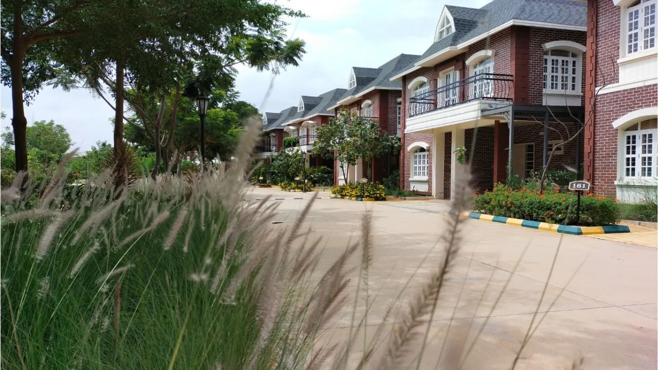 Prestige Lakeside Habitat Villas